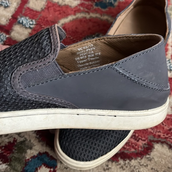 Olukai pehuea size 7.5 dark gray mesh - Picture 4 of 6